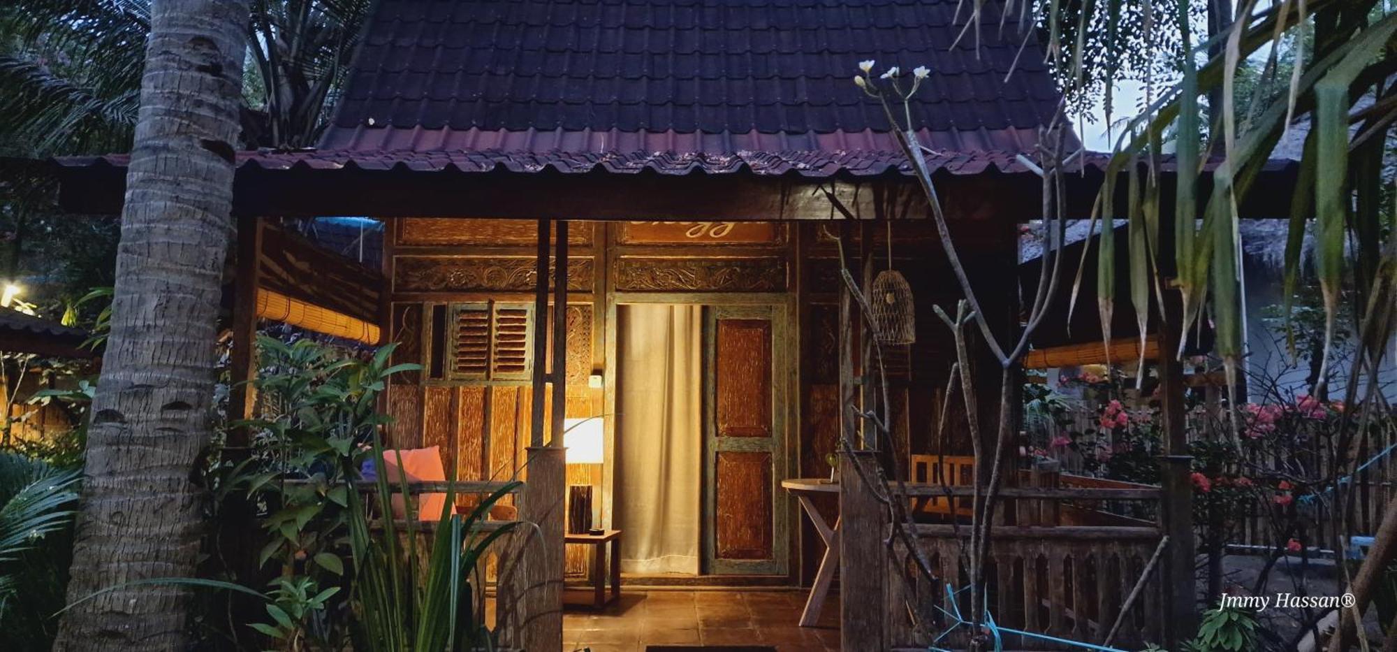 Villas Light House - Eco-Traditional Joglo Quần đảo Gili Ngoại thất bức ảnh