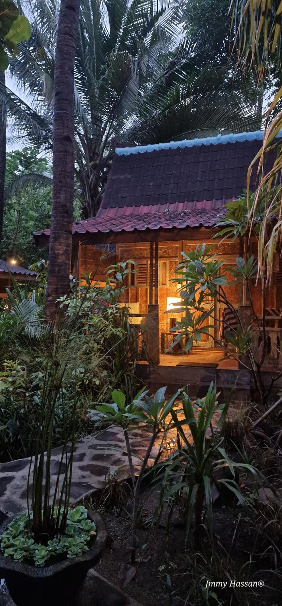 Villas Light House - Eco-Traditional Joglo Quần đảo Gili Ngoại thất bức ảnh
